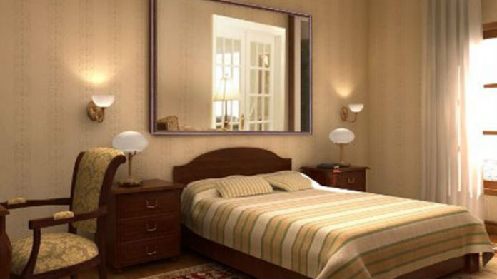 Lustra - najprostszy spos&oacute;b na optyczne powiększenie wnętrz