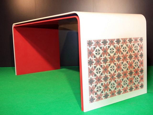 Meble haftowane w ukraińskie wzory