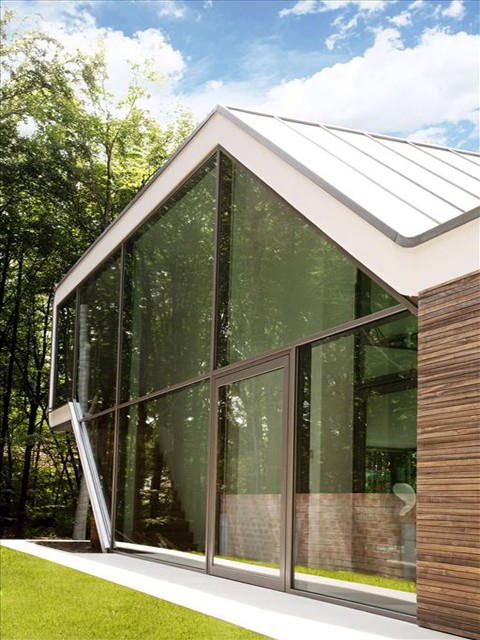 Szyby zamiast murowanych ścian - Willa van Acker Sissau w Loppem