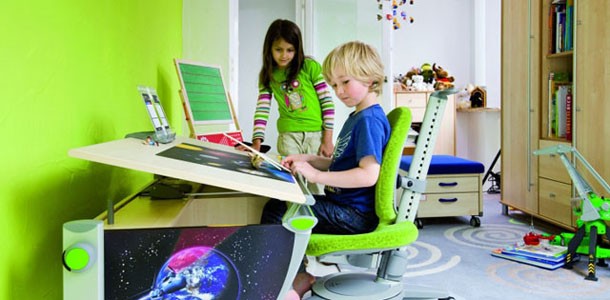 Jak wybrać biurko dla dziecka?