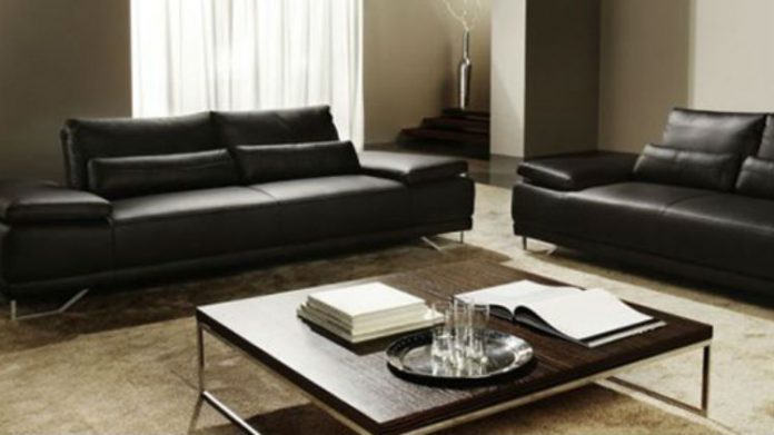 Jak czyścić meble sk&oacute;rzane?