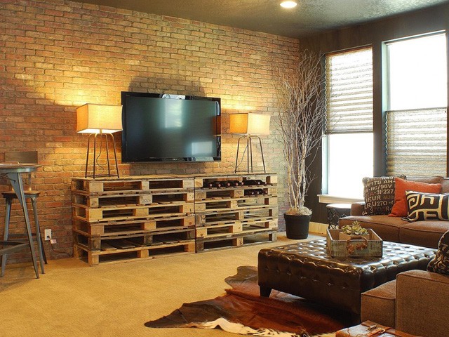 Ceglane ściany w jadalni. źrodło: designsuffle.com