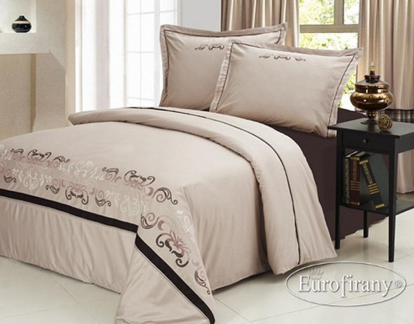 Haftowana poście. Eurofirany. Cena ok. 300 zł