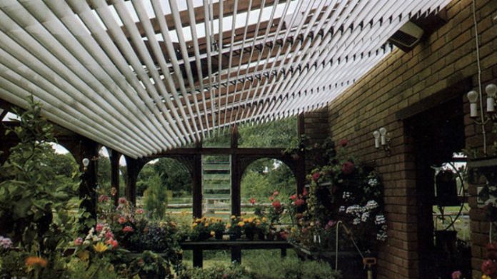 Obrotowy system żaluzji