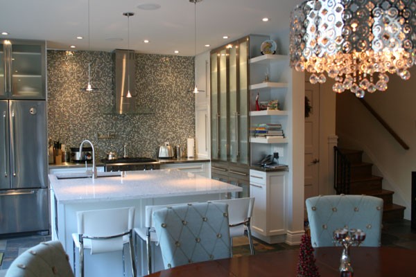 Praktyczna, dobrze doświetlona kuchnia