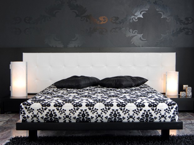 Biel i czerń na salonach