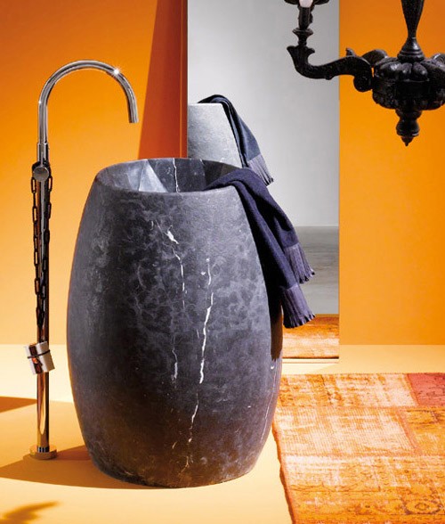 Stojąca umywalka z marmuru