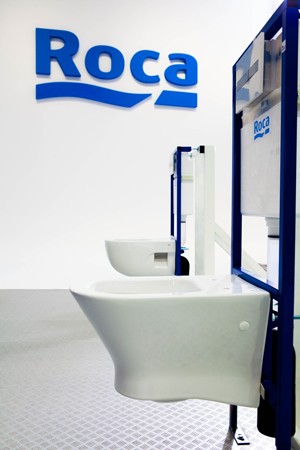  Niewidoczny stylista przestrzeni łazienkowej - stelaże podtynkowe Roca