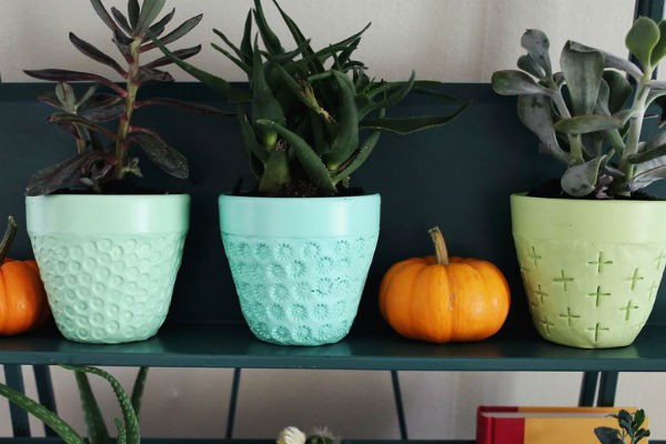 Ręcznie zdobione doniczki Ręcznie zdobione doniczki