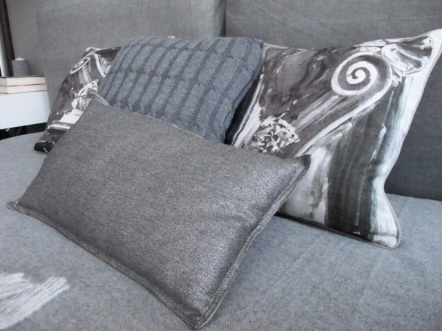 Sypialnia glamour w odcieniach szarości