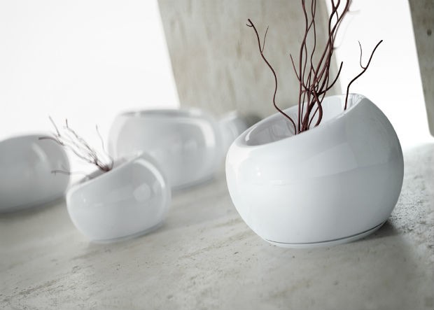 Białe meble w salonie