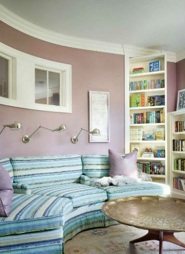 Jaki kolor pasuje do fioletu, fot.: A Perry Homes