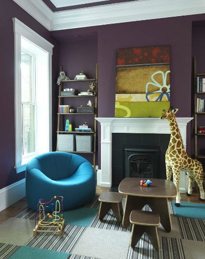 Fioletowe sciany fot.: Rachel Reider Interiors