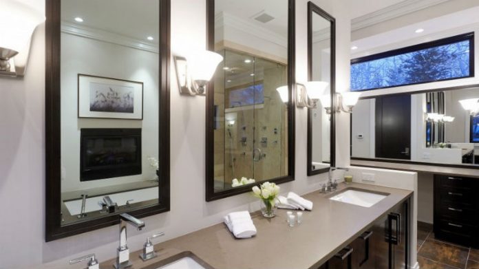 Design w krainie luster łazienkowych