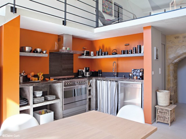 Kuchnia na pomarańczowo; źródło: maison-deco.com 