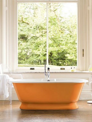 biały kolor ścian do mieszkania