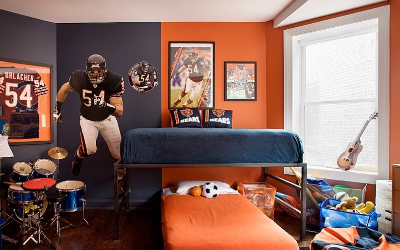 Pomarańczowa ściana w pokoju młodzieżowym, źródło: Alan Design Studio 