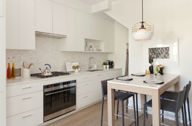 Kuchnia w skandynawskim stylu - jak ją zaaranżować? fot.: Kelly Deck Design