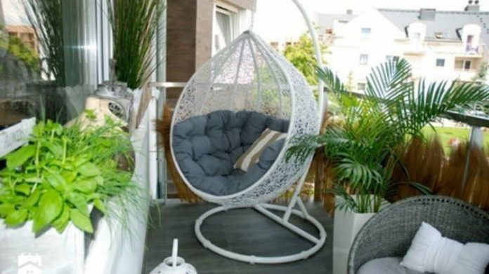 Jak zaaranżować balkon?