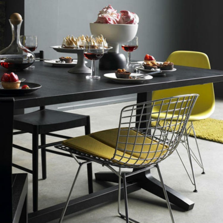 Bertoria Chair - charakterystyczne druciane krzesła