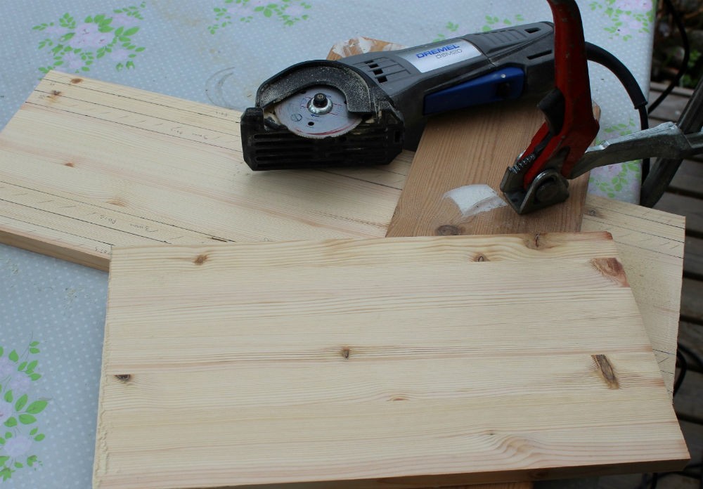 Skrzynka na akcesoria do grilla. Jak samemu ją zrobić?