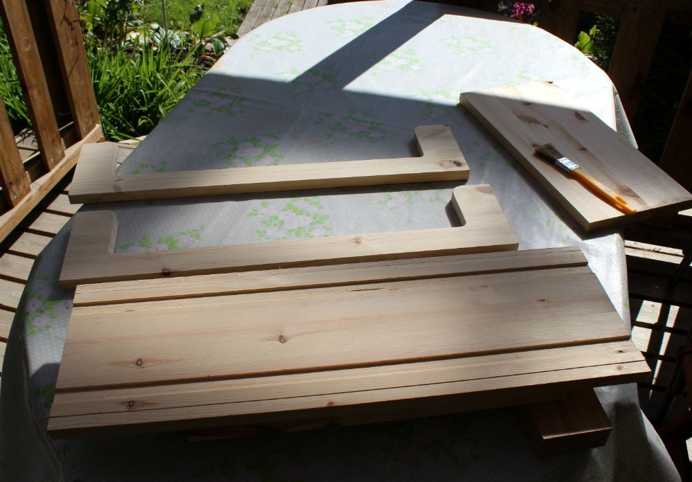 Skrzynka na akcesoria do grilla. Jak samemu ją zrobić?