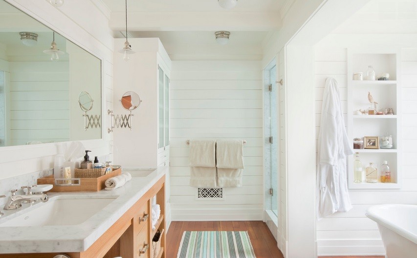 Drewniana podłoga w łazience, fot.: Evens Architects