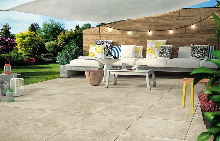 Gres porcelanowy EVO Przenieś dom do ogrodu, fot.: Libet