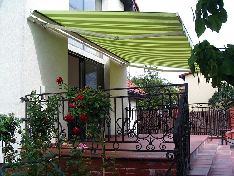 Jak osłonić taras od słońca?