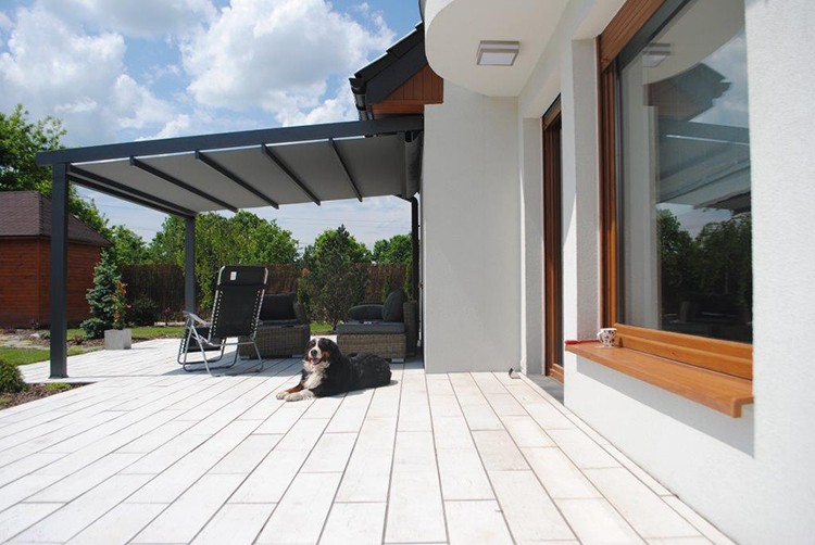 Jak osłonić taras od słońca?