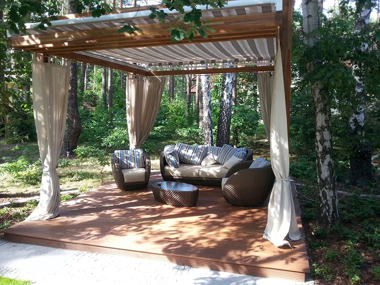 Jak osłonić taras od słońca?