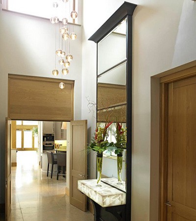 Jak oświetlić przedpokój? fot.: Carolyn Parker Interior Design