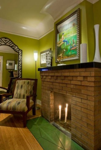 Zieleń w pokoju dziennym, fot.: Chros Interior Design elegancki kolor ścian