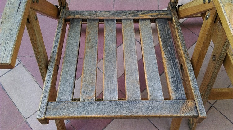 Jak odnowić drewniane meble tarasowe? 51 Jak odnowić drewniane meble tarasowe?