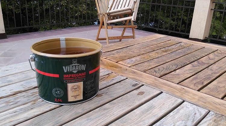 Jak odnowić drewniane meble tarasowe? 55 Jak odnowić drewniane meble tarasowe?