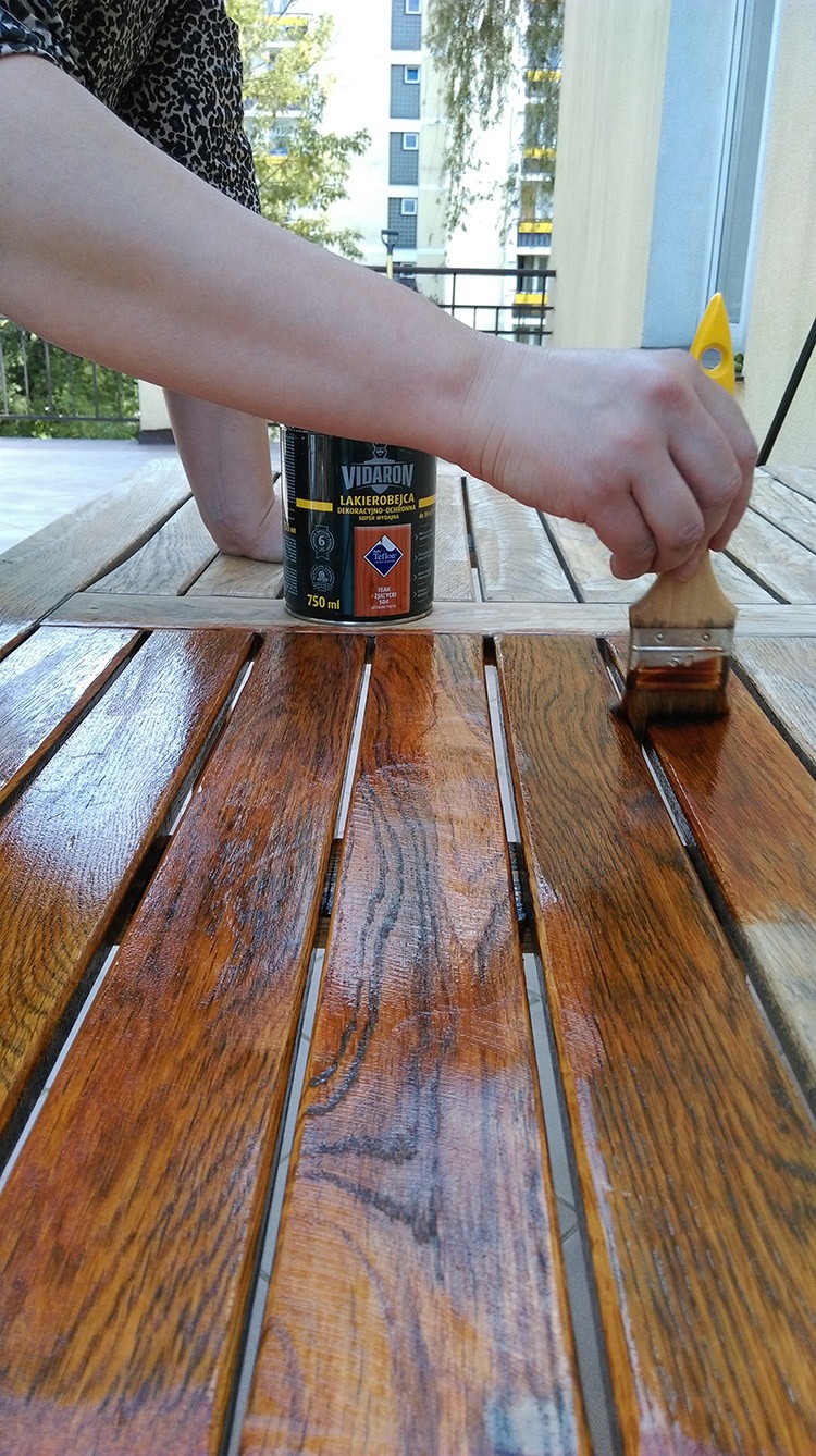 Jak odnowić drewniane meble tarasowe? 58 Jak odnowić drewniane meble tarasowe?