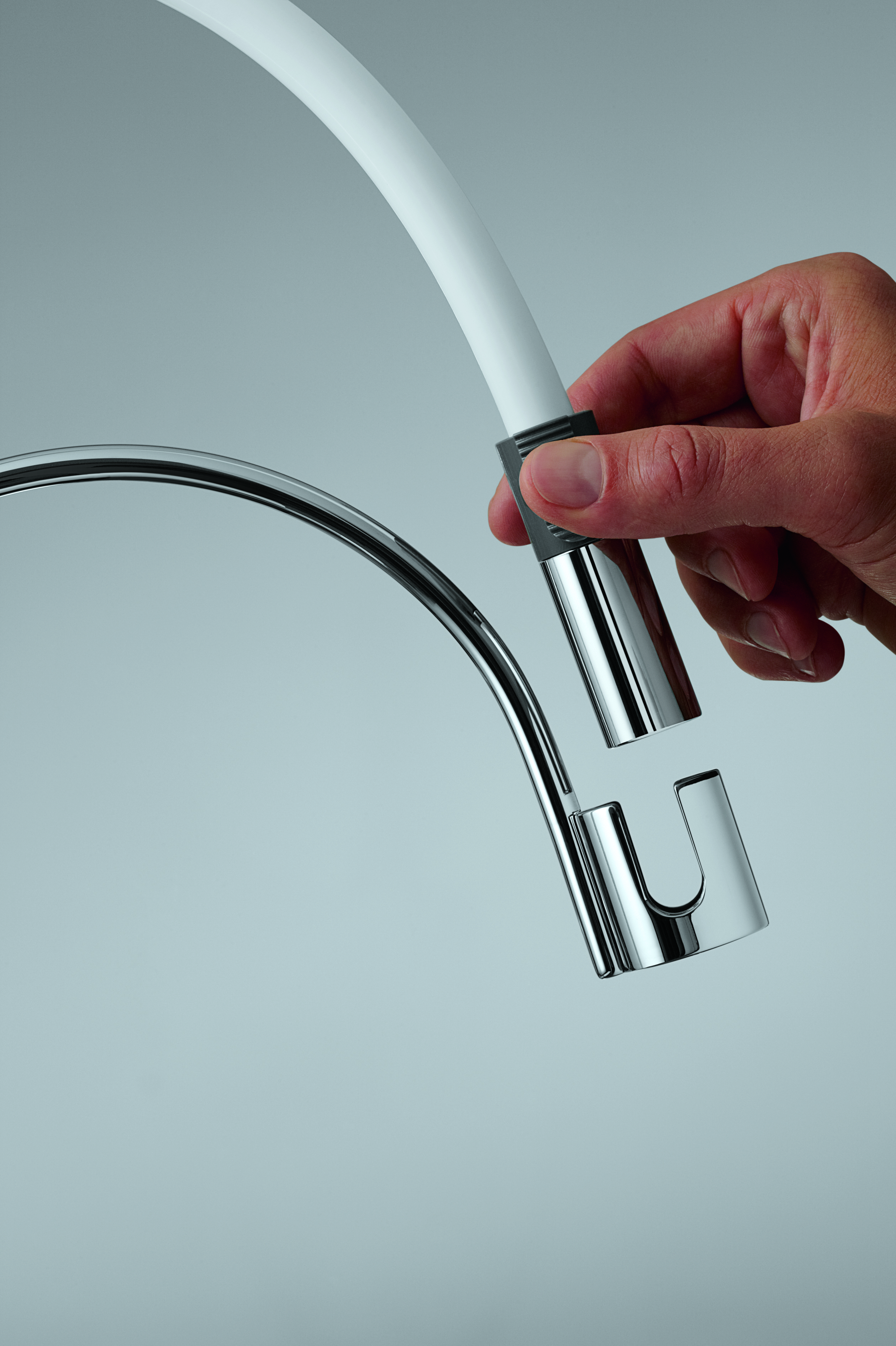 KLUDI E-GO wyciagany wąż wylewki