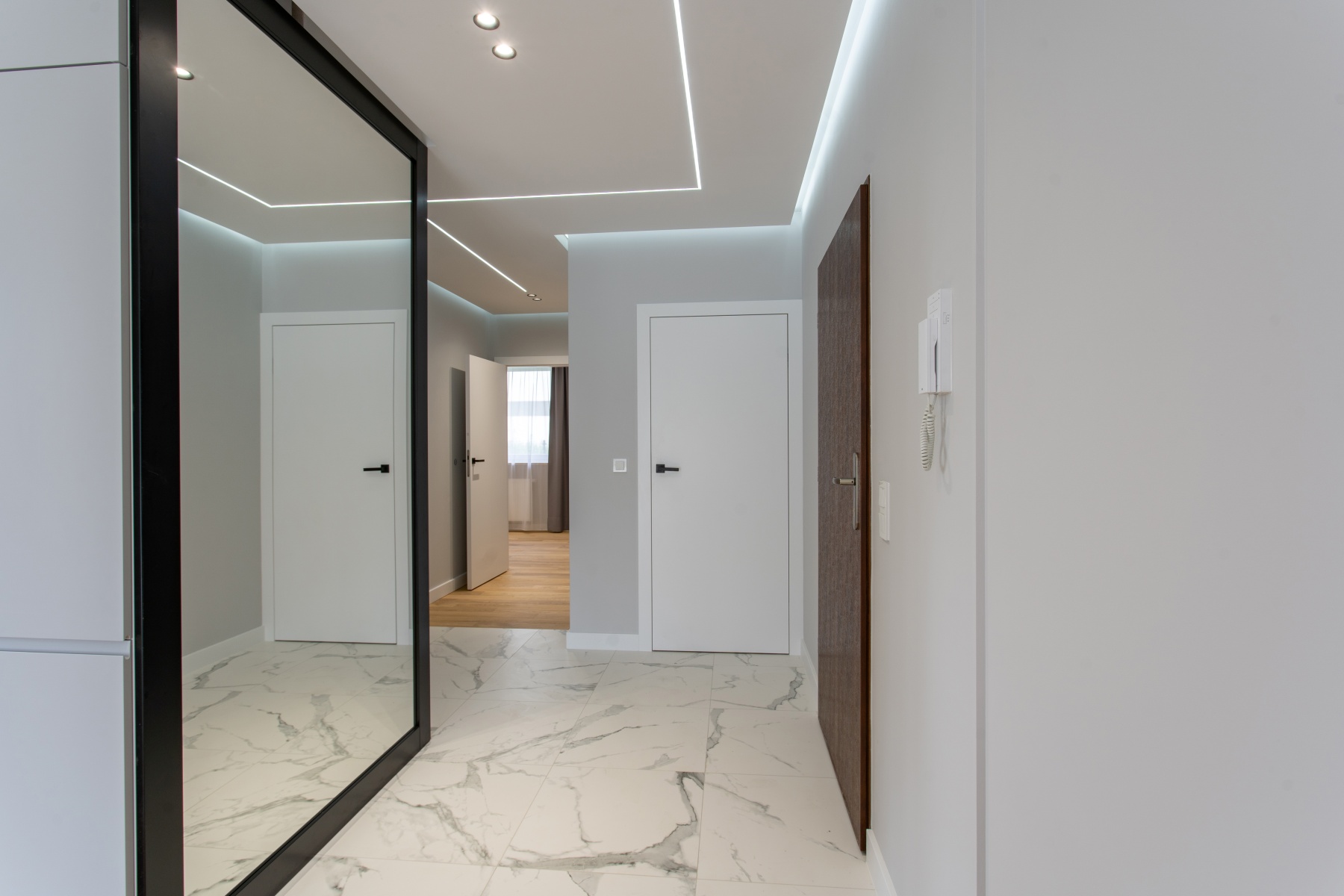 apartament z ogrodem